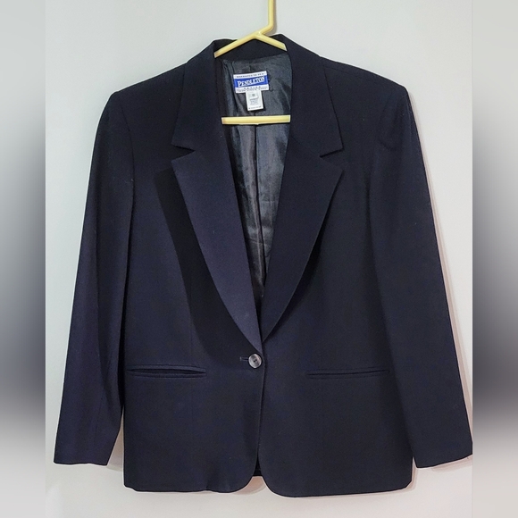 Pendleton Jackets & Blazers - PENDLETON 100% Wool blazer